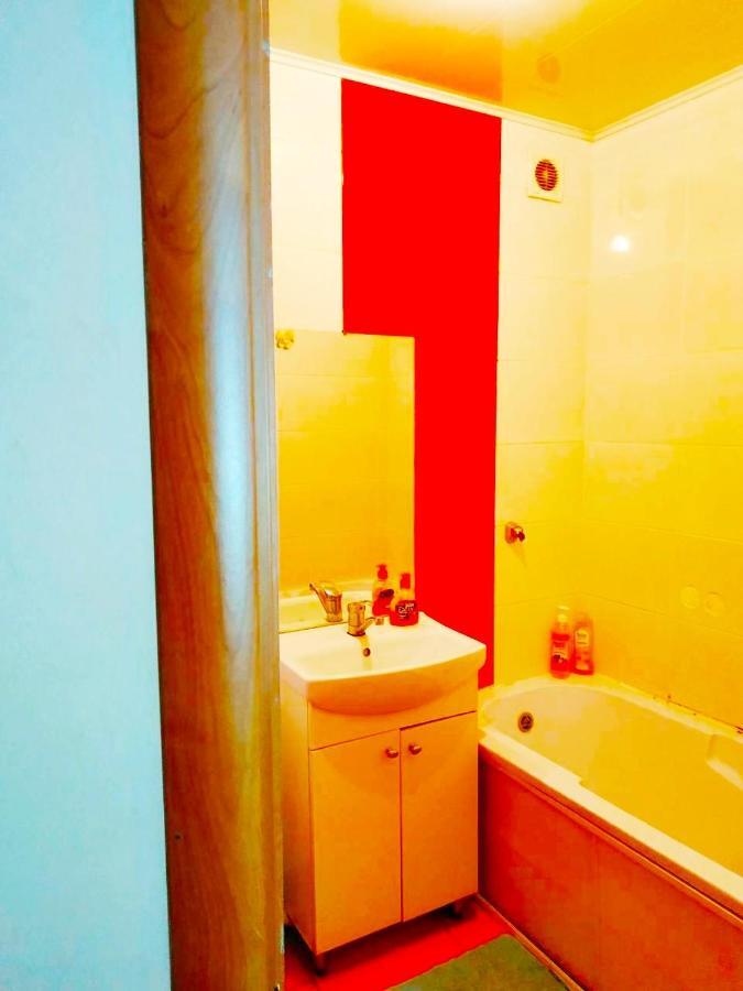 "Центр Ж/Д" Apartment Rivne Bagian luar foto