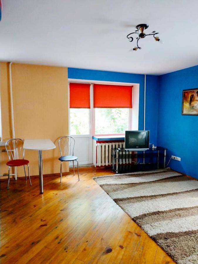"Центр Ж/Д" Apartment Rivne Bagian luar foto